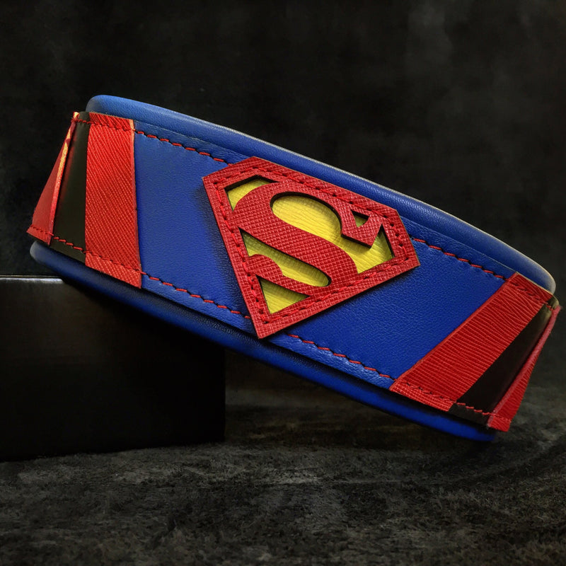 ''Superman'' collar Collars